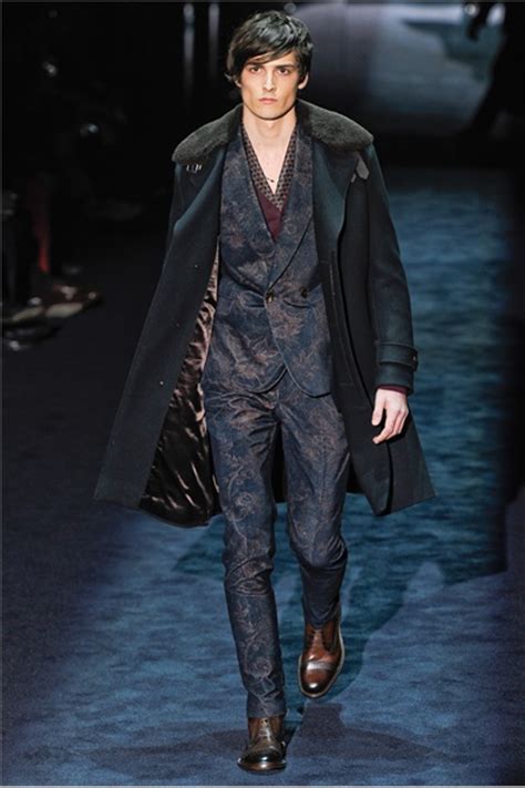 gucci uomo collezione estate 2012|Now Screening .